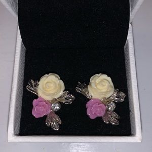 beautiful flower earrings